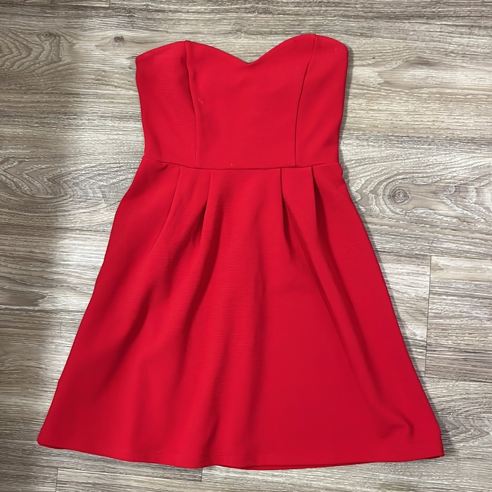 Red strapless dress